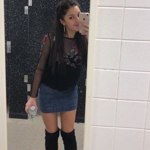 Meet your Posher, Julia